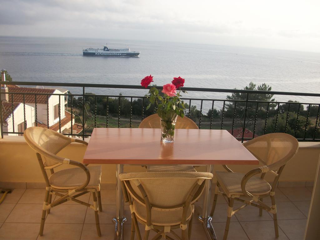 Dioni Studios&Apartments Poros  Esterno foto